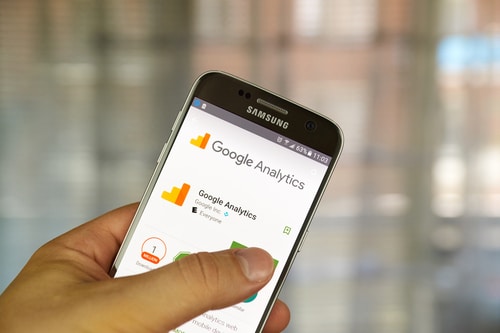 Google analytics application on Samsung S7 screen