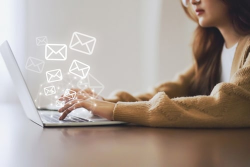 mail contact vs mail user